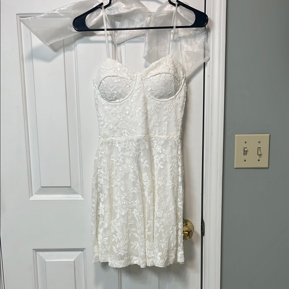 White Lace Spaghetti Strap Dress